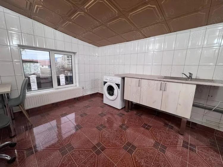 Apartament cu 5 camere decomandat în Gării