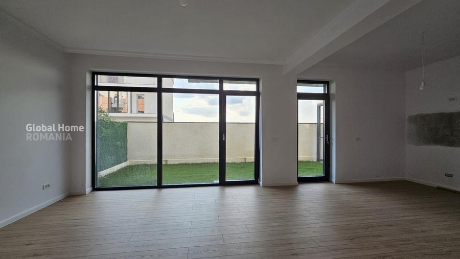 Duplex cu 5 camere cu Canalizare în Voluntari