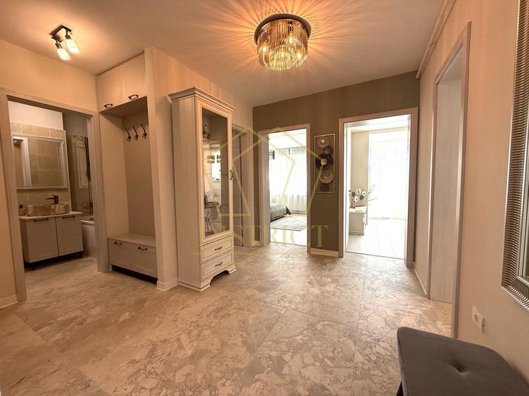 Apartament cu 3 camere decomandat, mobilat în Bălcescu