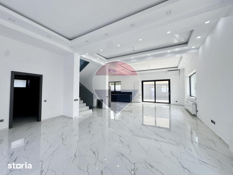 Casă cu 6 camere cu Teren 422 Mp în Central