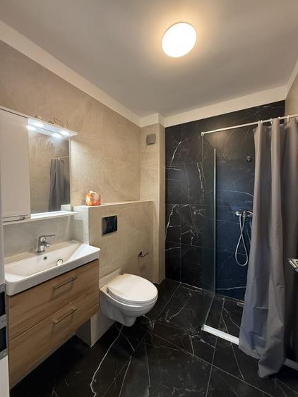 Apartament cu 2 camere decomandat în 1 Decembrie 1918