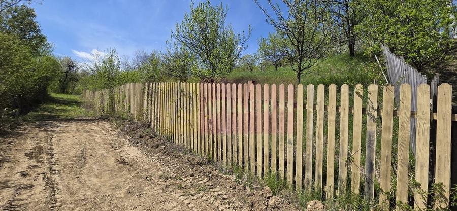 Teren Construcții intravilan de 1494 mp, în Șotrile