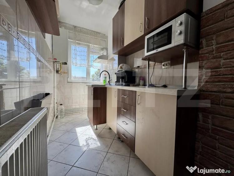 Vand apartament cu 2 camere decomandat-38 mp-etaj 3 - 3