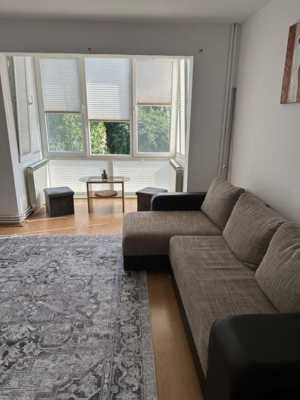 Apartament cu 2 camere semidecomandat în Exterior Vest