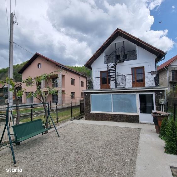 Casă cu 3 camere în Central