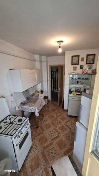 3 camere Gavana 3 , Decomandat / LIBER , finisaje clasice ! - 12