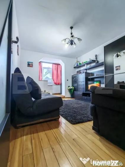 Apartament cu 2 camere decomandat în Predeal