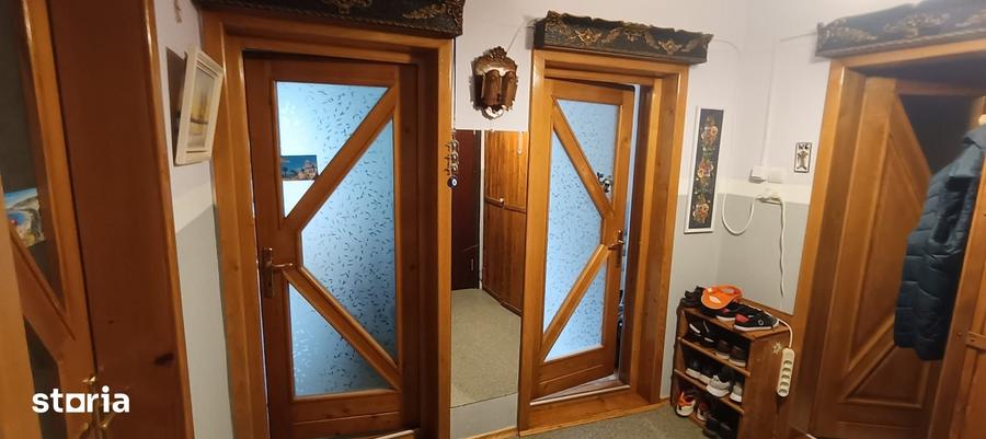 Apartament cu 2 camere decomandat în Valea Cetății