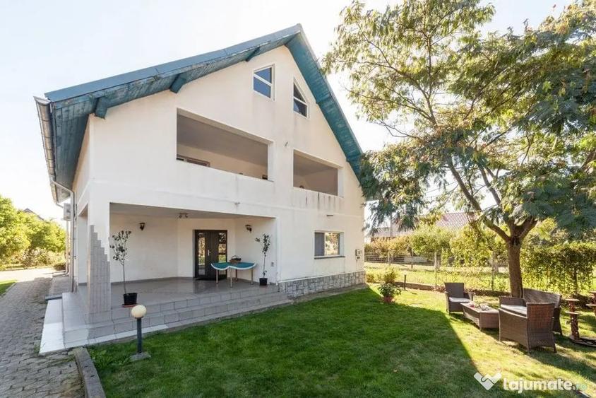 Casa visurilor cu livada roditoare si gradina amenajata - 4