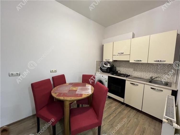 Apartament cu 2 camere nedecomandat, mobilat în Central