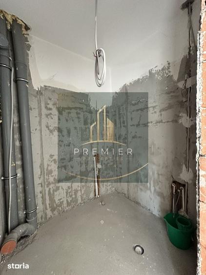 Apartament cu 3 camere decomandat în Aviației