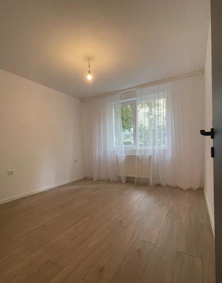 Apartament cu 2 camere semidecomandat în Tomis II