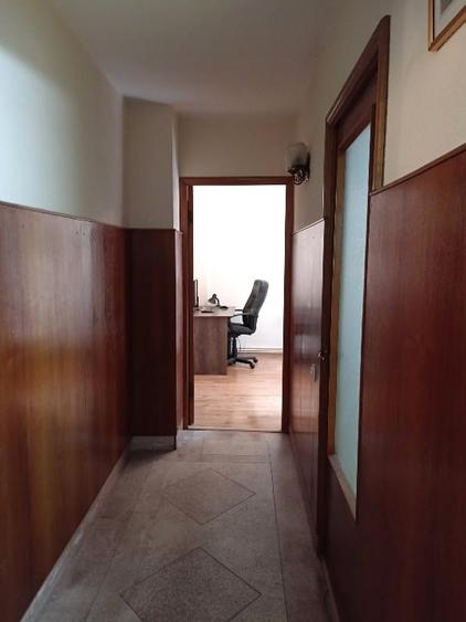 Apartament cu 4 camere decomandat, mobilat în Ultracentral