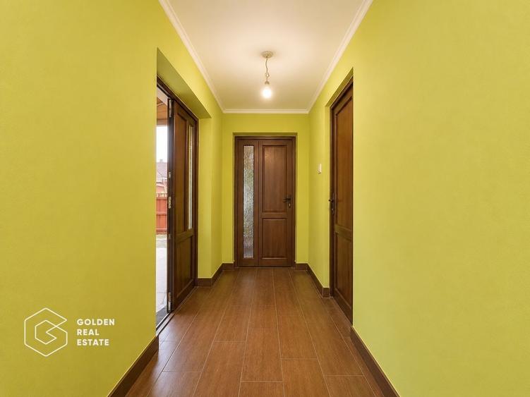 Casă individuală cu 5 camere cu Canalizare în Ususău