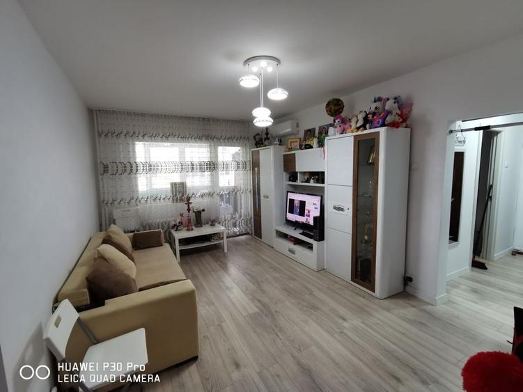 Apartament cu 2 camere semidecomandat în Pantelimon