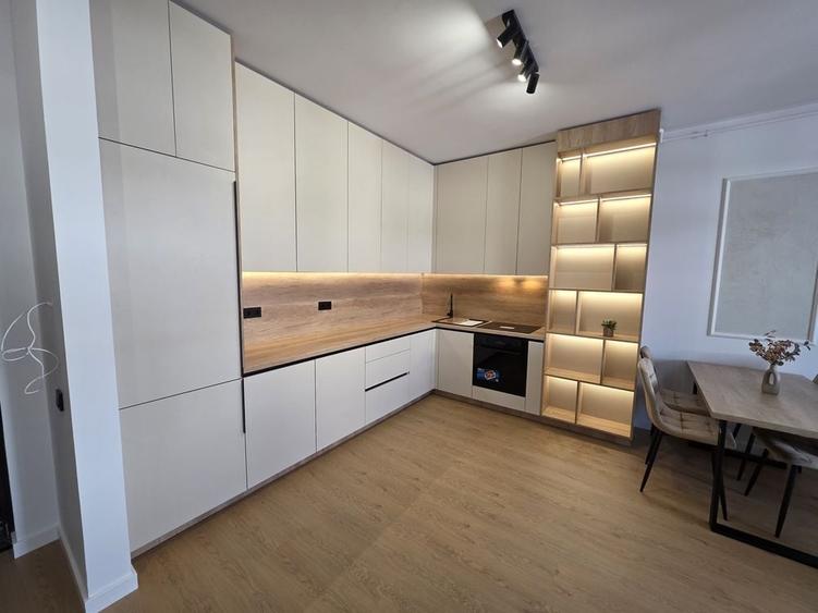Apartament cu 2 camere decomandat în Florești