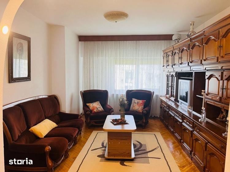 Apartament cu 3 camere decomandat, mobilat în Ultracentral