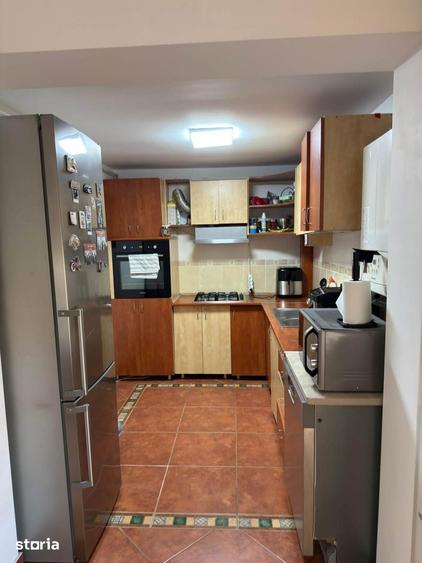 Apartament cu 3 camere în Bună Ziua