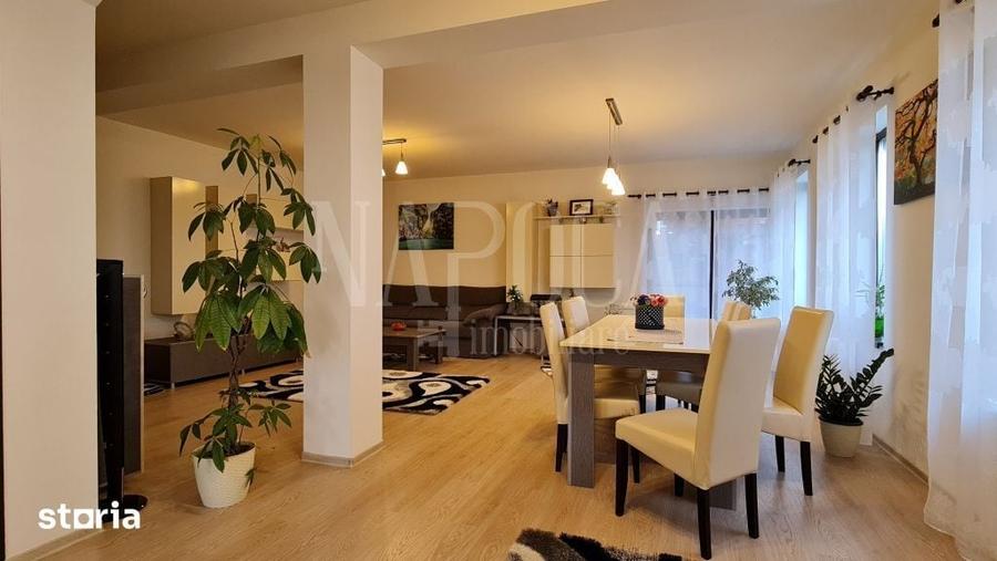 Casă cu 4 camere decomandat cu Teren 600 Mp în Central
