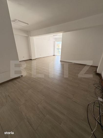 Spațiu comercial, de 47 mp, în Central