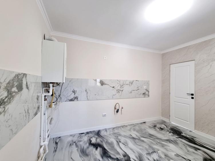 Casă cu 3 camere cu Canalizare în Micro 16