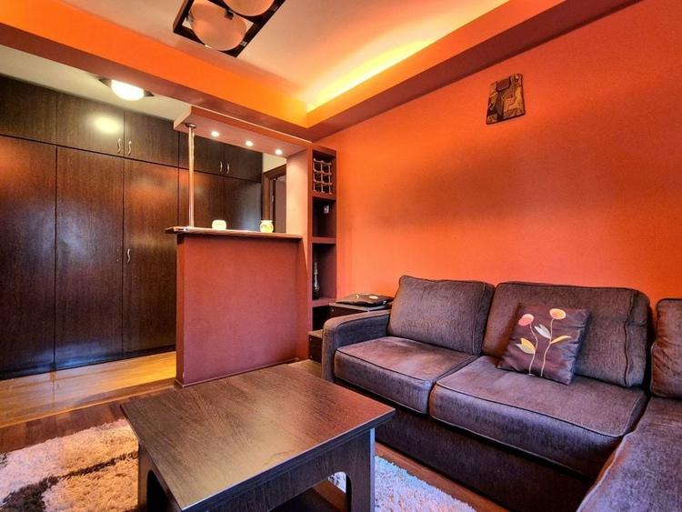 Apartament cu 2 camere semidecomandat, mobilat în Drumul Taberei — fotografia 2