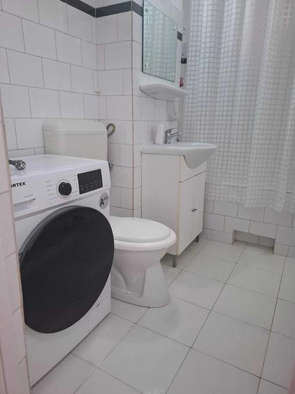 Inchiriez apartament 3 camere - 2