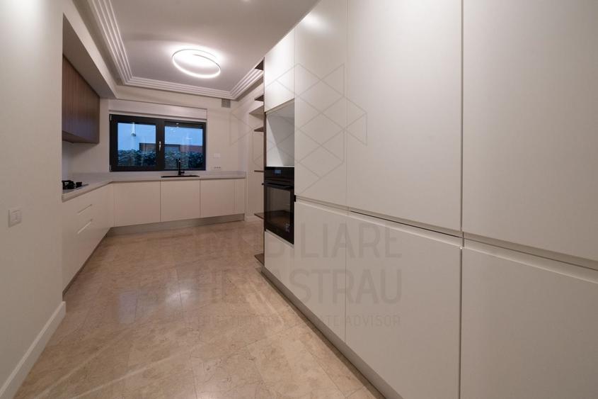 Apartament cu 4 camere decomandat, mobilat în Dorobanți