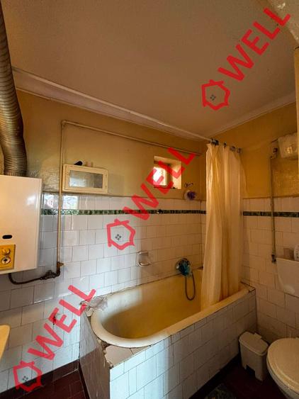 Casă cu 2 camere cu Teren 493 Mp în Bunești