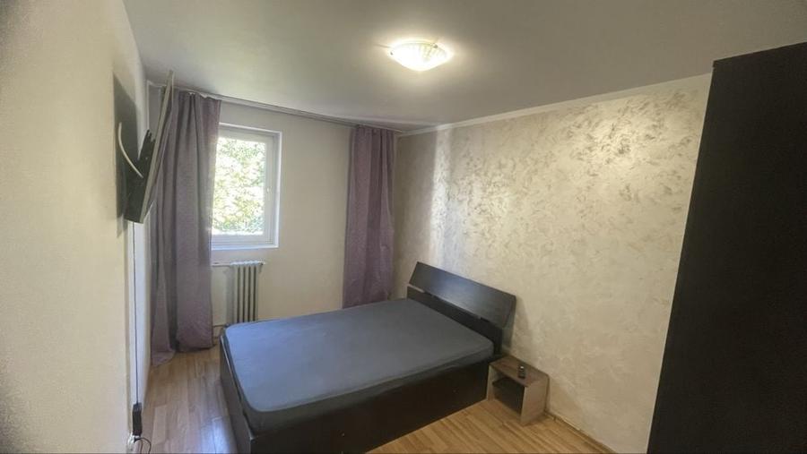 Apartament cu 2 camere decomandat în Războieni