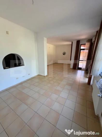 Casă cu 4 camere cu Teren 462 Mp în Ștefănești