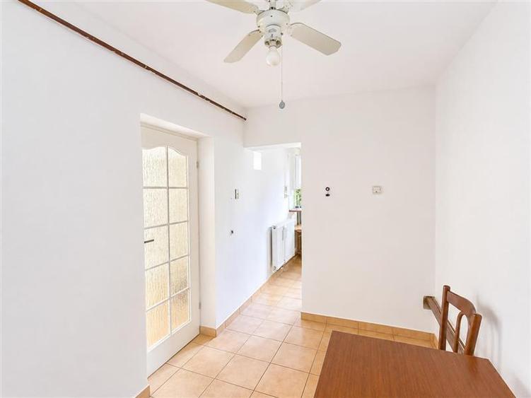 Apartament cu 4 camere semidecomandat, mobilat în Copou