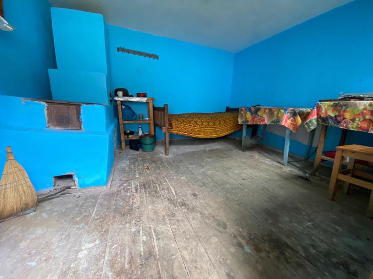 Casă cu 3 camere în Bădești