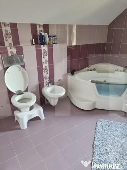 Casă cu 5 camere cu Teren 700 Mp în Central