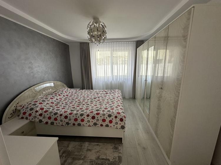 Casă cu 4 camere în Șelimbăr