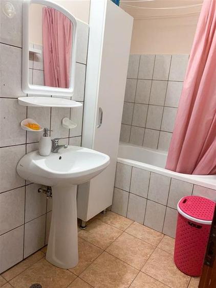 Garsonieră decomandată în Sânmartin