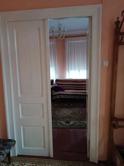Casă cu 3 camere cu Teren 150 Mp în Dorobanți