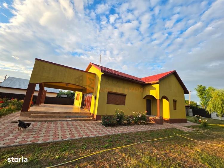 Casă cu 4 camere în Sătuc