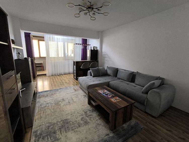Apartament cu 2 camere decomandat în Olteni