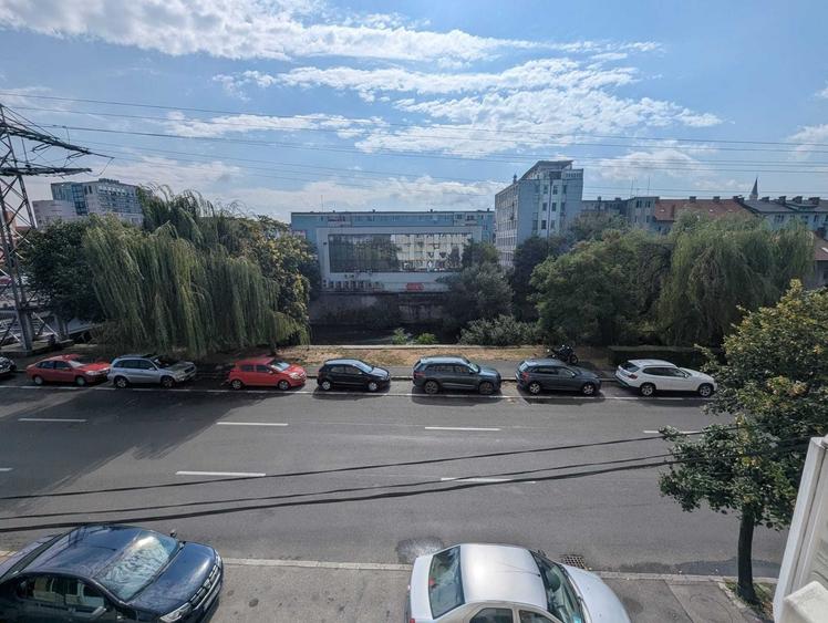 Apartament cu 2 camere decomandat în Nord