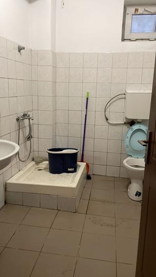 Spațiu comercial, de 75 mp, în Fundeni