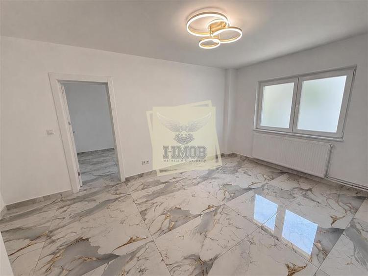 Apartament cu 4 camere decomandat în Mihai Viteazul