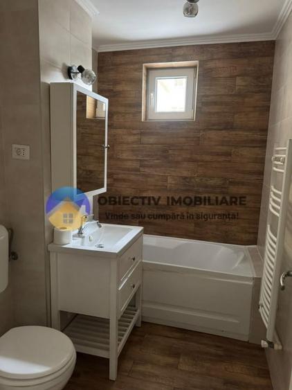 Apartament cu 2 camere decomandat, mobilat în Central