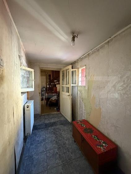 Casă individuală cu 3 camere cu Canalizare în Central