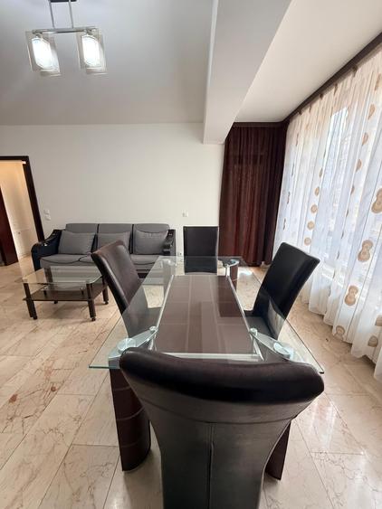 Apartament cu 2 camere semidecomandat în Centru Civic