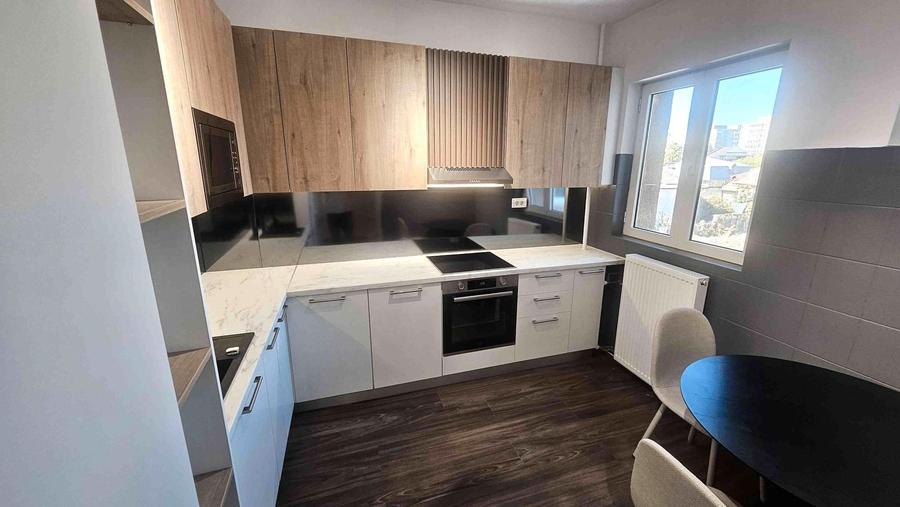 Apartament cu 2 camere circular, mobilat în Dacia