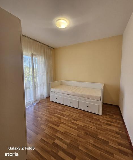 Casă cu 4 camere decomandat cu Teren 300 Mp în Europa