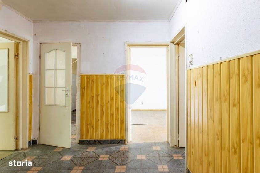 Apartament cu 3 camere decomandat în Letea