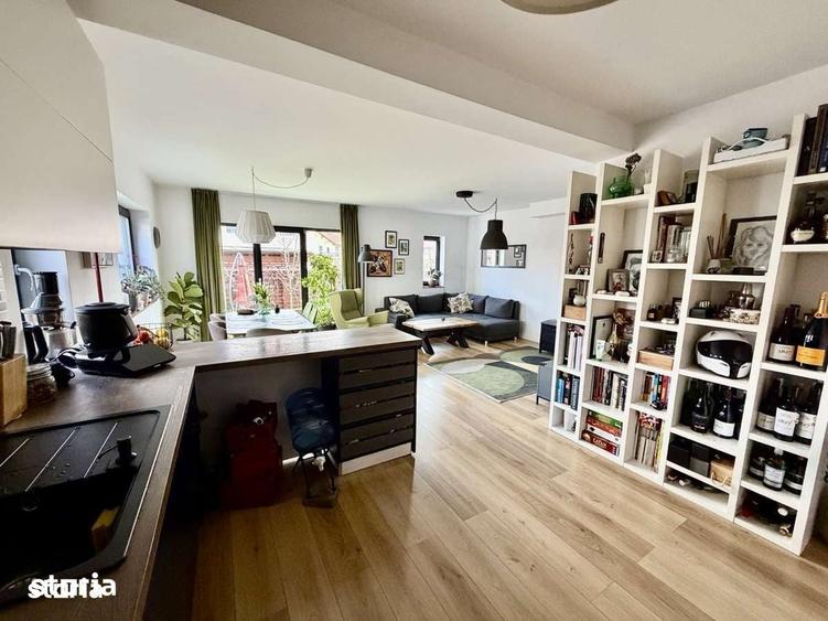 Casă cu 5 camere cu Teren 225 Mp în Florești