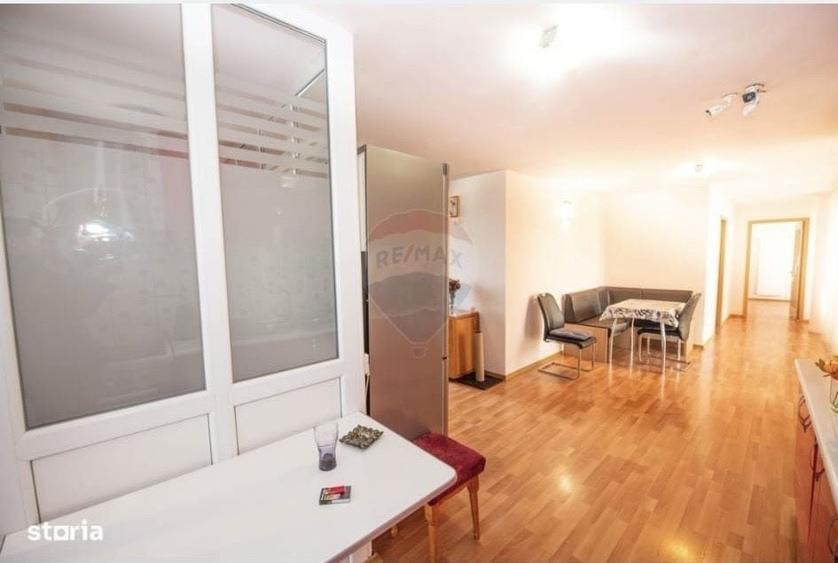 Casă cu 3 camere în Central